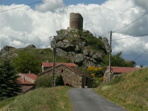 Tour Rachegude,  1 Etape: Le Puy en Velay à Saint-Alban sur limagnole